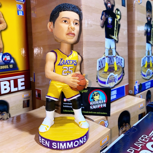 A One Of A Kind Lakers Bobblehead That Never Came To Fruition